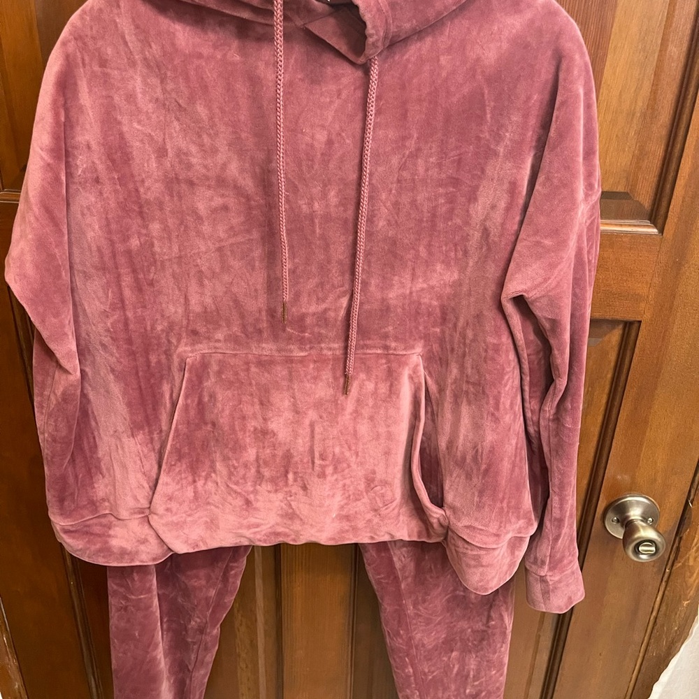 Women pink track suit size XXL